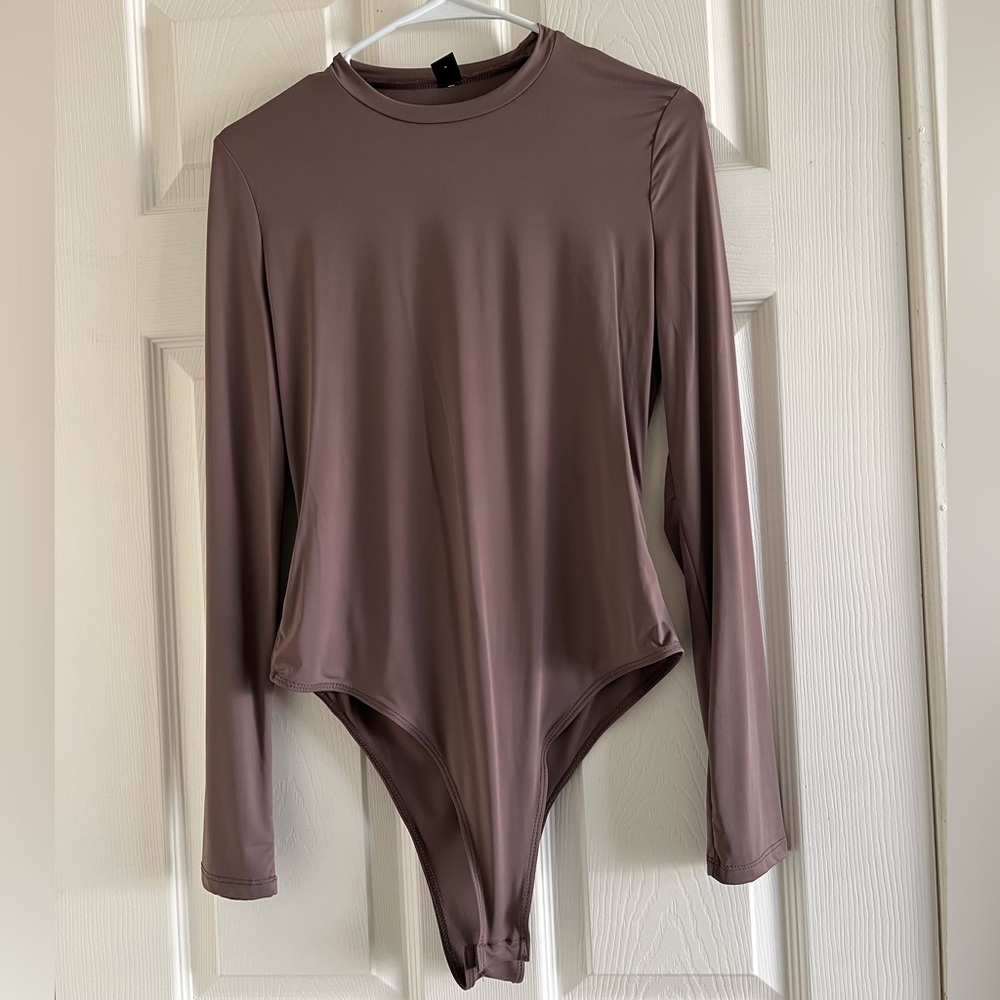 SHEIN Brown Long Sleeve Bodysuit